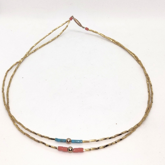 Jewelry - .🔴 15/$25. ~ Beautiful Gold Fashion Necklace